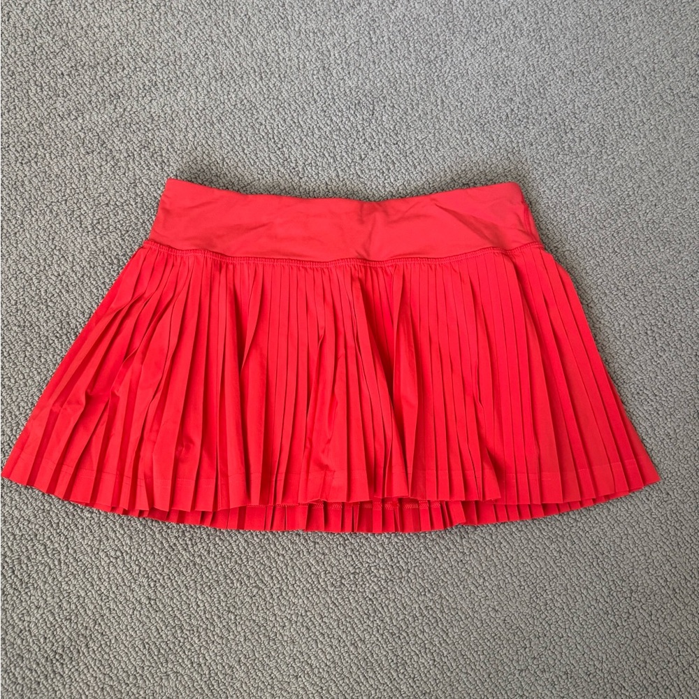 Lululemon Pleated Women's Tennis Skirt - size 6